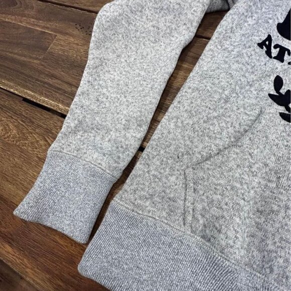 ROOTS gray hoodie. Woman’s size small. New condition. Warm and cozy! - Picture 5 of 10